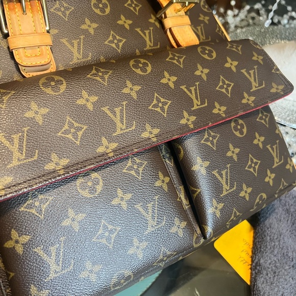 Louis Vuitton Multipli Cite in gorgeous condition. - Picture 10 of 16